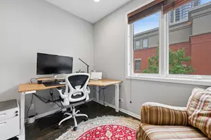 473 N Clinton St, Chicago, IL 60654 - Photo 21