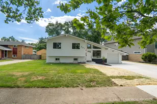 237 Terry Ln, Villa Park, IL 60181 - Photo 1