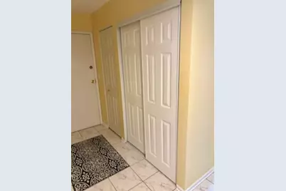 41 E Janata Boulevard #3A, Lombard, IL 60148 - Photo 3