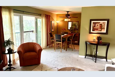 41 E Janata Boulevard #3A, Lombard, IL 60148 - Photo 3
