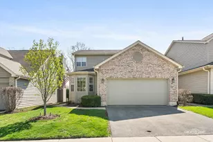 36 Townsend Cir, Naperville, IL 60565 - Photo 3
