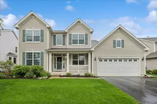 327 Shelbourne Rd, Volo, IL 60073 - Photo 1