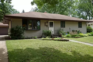 2404 Winnetka Dr, Rockford, IL 61108 - Photo 1