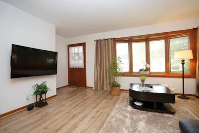 2404 Winnetka Drive, Rockford, IL 61108 - Photo 5