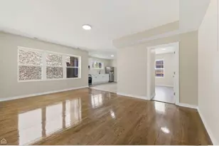 7741 S Phillips Ave, Chicago, IL 60649 - Photo 11