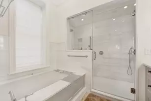 103 W Chestnut St, Chicago, IL 60610 - Photo 27
