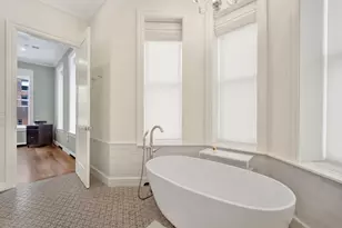 103 W Chestnut St, Chicago, IL 60610 - Photo 23