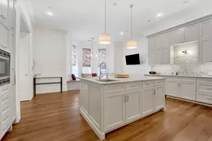 103 W Chestnut St, Chicago, IL 60610 - Photo 9
