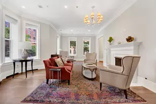 103 W Chestnut St, Chicago, IL 60610 - Photo 3