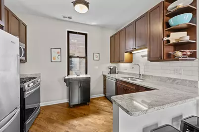 1920 W Dickens Avenue #3R, Chicago, IL 60614 - Photo 7