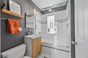 1920 W Dickens Ave, Chicago, IL 60614 - Photo 11