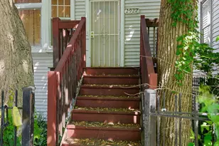 2922 E 78th Pl, Chicago, IL 60649 - Photo 3