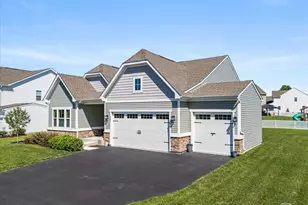 901 S Wind Dr, Sandwich, IL 60548 - Photo 3