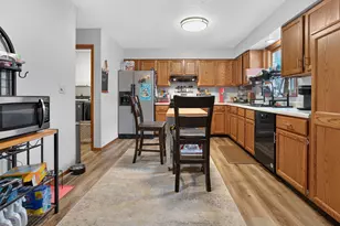 1324 Kenneth Dr, Bloomington, IL 61704 - Photo 13