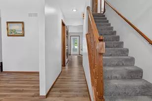 1324 Kenneth Dr, Bloomington, IL 61704 - Photo 11