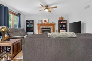 1324 Kenneth Dr, Bloomington, IL 61704 - Photo 19
