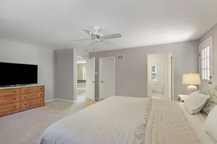1434 Woodhill Dr, Northbrook, IL 60062 - Photo 19