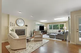 1434 Woodhill Dr, Northbrook, IL 60062 - Photo 15