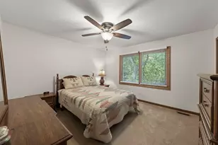 8S765 Singletree Ln, Naperville, IL 60565 - Photo 21