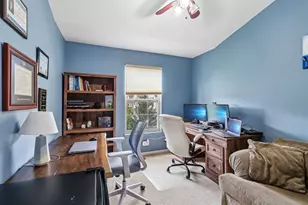 654 Astor Ln, Wheeling, IL 60090 - Photo 17