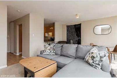 111 E Chestnut Street #26D, Chicago, IL 60611 - Photo 3