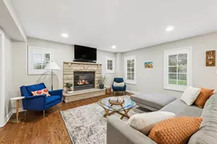 827 Birch Ave, Downers Grove, IL 60515 - Photo 5