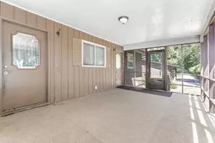 407 Holiday Dr, Lake Holiday, IL 60552 - Photo 11