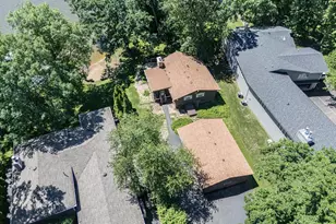 407 Holiday Dr, Lake Holiday, IL 60552 - Photo 9