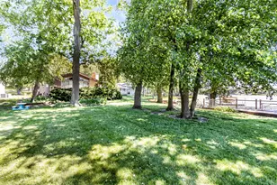 407 Holiday Dr, Lake Holiday, IL 60552 - Photo 21