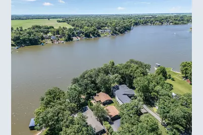 407 Holiday Drive, Lake Holiday, IL 60552 - Photo 27