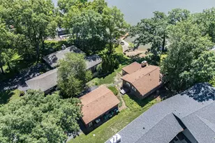 407 Holiday Dr, Lake Holiday, IL 60552 - Photo 25