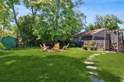 4532 Sherwood Avenue, Downers Grove, IL 60515 - Photo 19