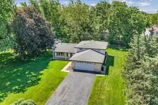 113 W Monterey Ave, Schaumburg, IL 60193 - Photo 29