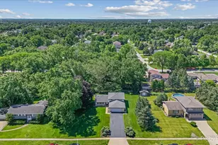 113 W Monterey Ave, Schaumburg, IL 60193 - Photo 31