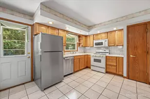 113 W Monterey Ave, Schaumburg, IL 60193 - Photo 7