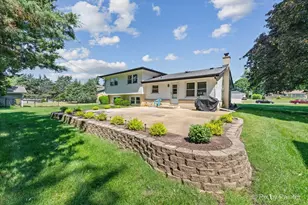 113 W Monterey Ave, Schaumburg, IL 60193 - Photo 25