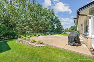 113 W Monterey Ave, Schaumburg, IL 60193 - Photo 27