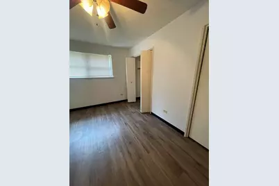 7208 S East End Avenue #B, Chicago, IL 60649 - Photo 5