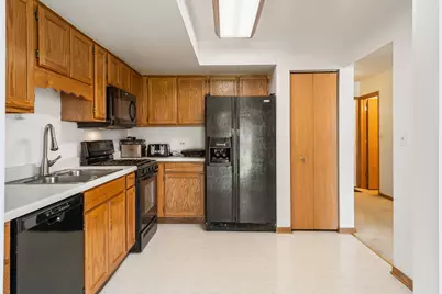 18 Forest Wood Lane, Park Forest, IL 60466 - Photo 7