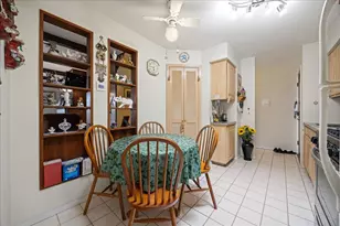 725 W Dempster St, Des Plaines, IL 60016 - Photo 11