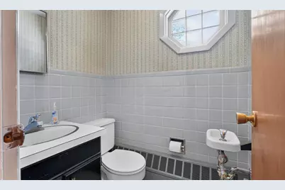 305 Centennial Avenue, Normal, IL 61761 - Photo 13