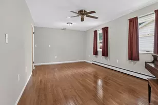 305 Centennial Ave, Normal, IL 61761 - Photo 15