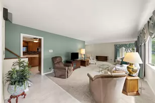3S582 Behrs Circle Dr, Warrenville, IL 60555 - Photo 3