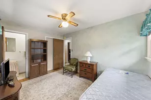 3S582 Behrs Circle Dr, Warrenville, IL 60555 - Photo 13