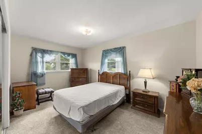3S582 Behrs Circle Drive, Warrenville, IL 60555 - Photo 11