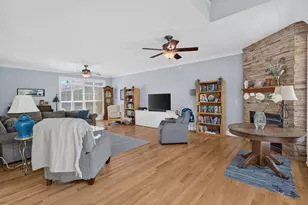 176 Partridge Ln, Bartlett, IL 60103 - Photo 5