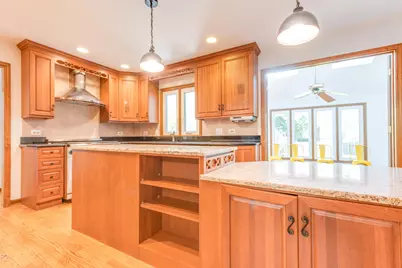 2004 Mustang Drive, Naperville, IL 60565 - Photo 5