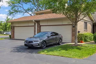 425 E Grouse Ln, Deerfield, IL 60015 - Photo 1