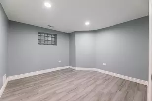 7638 S Laflin St, Chicago, IL 60620 - Photo 15