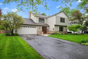 924 Royal Blackheath Ct, Naperville, IL 60563 - Photo 1